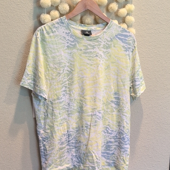 H&M Yellow and Blue Short Sleeve Tee - Picture 1 of 8